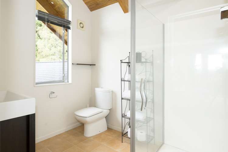 847 West Coast Road Oratia_29