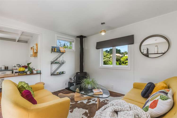 15 Beatty Parade Surfdale_12