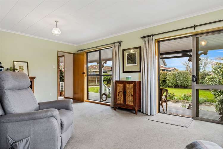 9 Sawtell Place Northcote_5