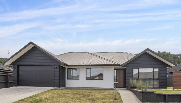 9 Cory Jane Grove Riverstone Terraces_17