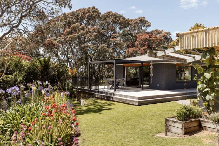 37 Pohutukawa Drive Athenree_29