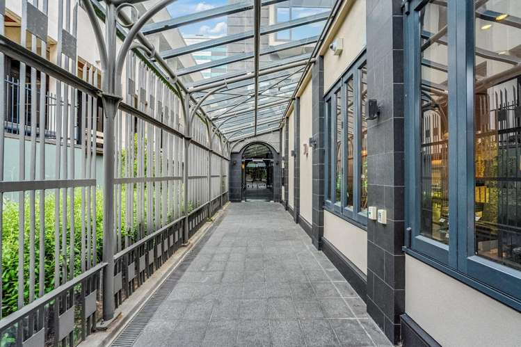 5J/42 Molesworth Street 1357_5