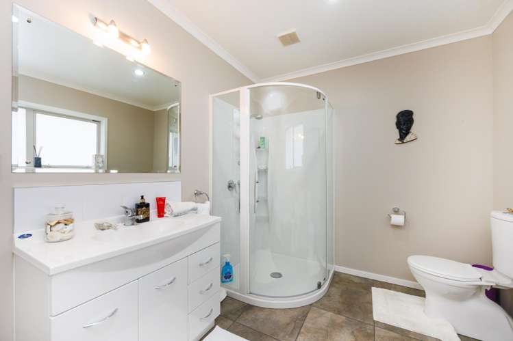 2 Isipho Court Feilding_13