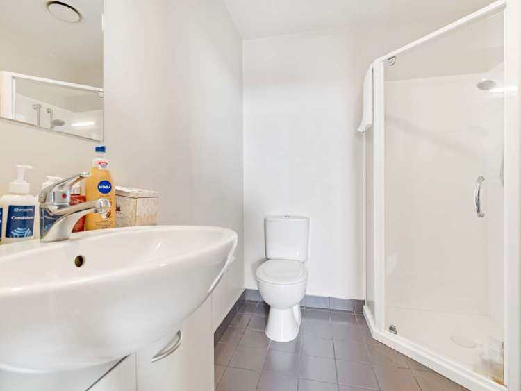 1605/17 Amersham Way Manukau_14