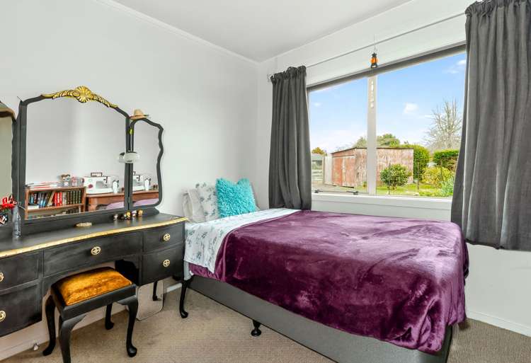 8 Coates Lane Te Poi_11