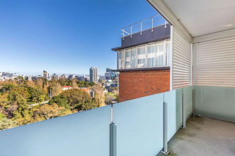 1304/10 Waterloo Quadrant Auckland Central_4