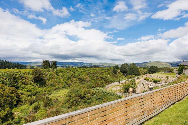 132 Johnstone Drive Fitzherbert_24