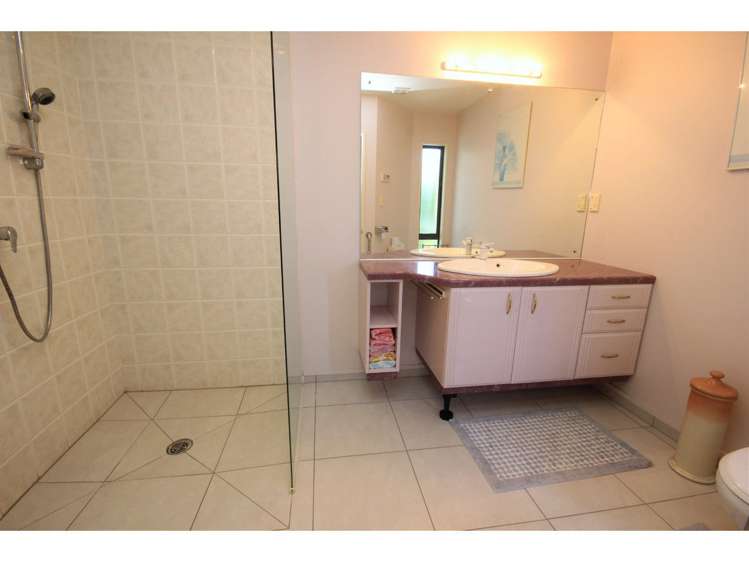 6 Steam Wharf Lane Woolston_11