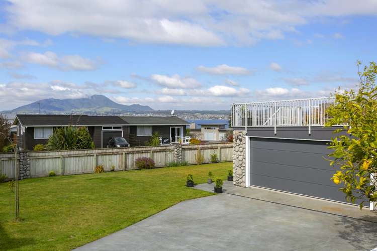 13 Besley Place Acacia Bay_24