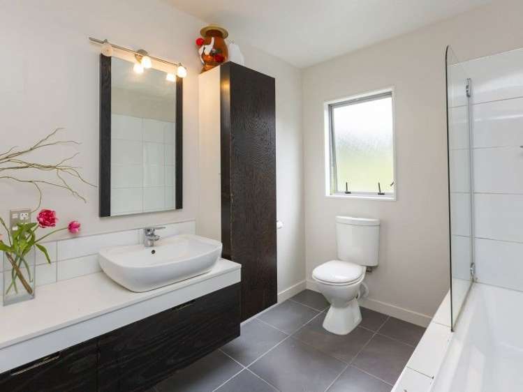 33 Forest Road Pinehaven_12