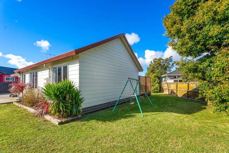 39 Seaward Place Wattle Downs_14