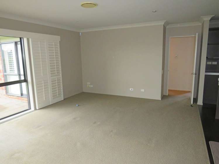 32 Stranraer Crescent Wattle Downs_5