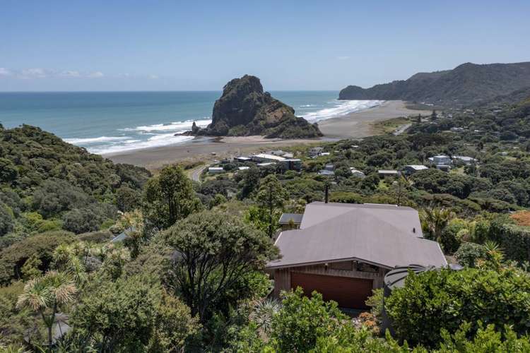 37 Rayner Road Piha_7