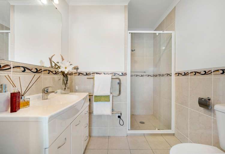 9 Skip Lane East Tamaki_11