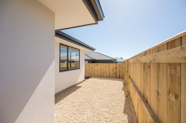 22 Woodley Road Richmond_21