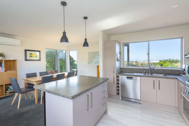 11 Nunu Drive Flat Point_15