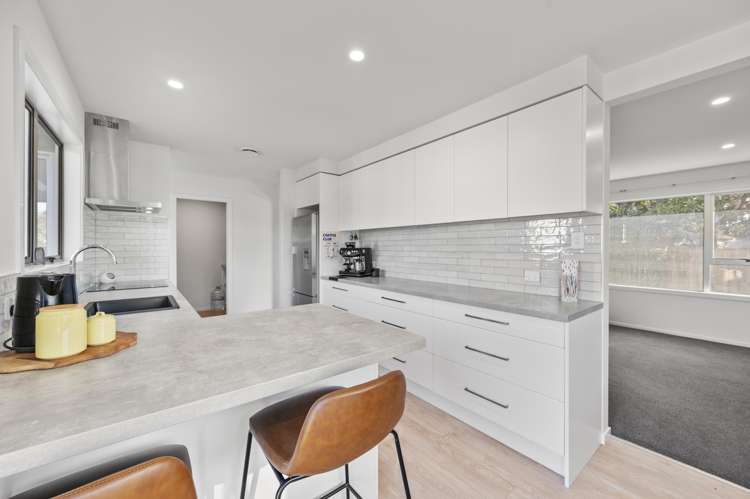 18 Konini Crescent Pirimai_4