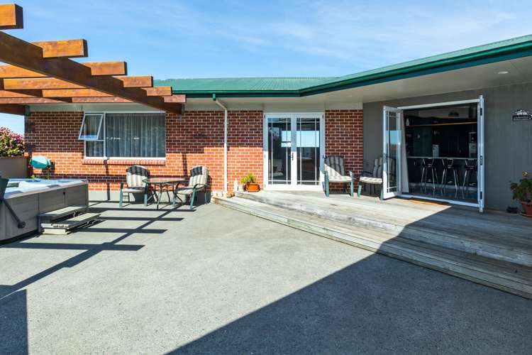 719 Farm Road Orton_16