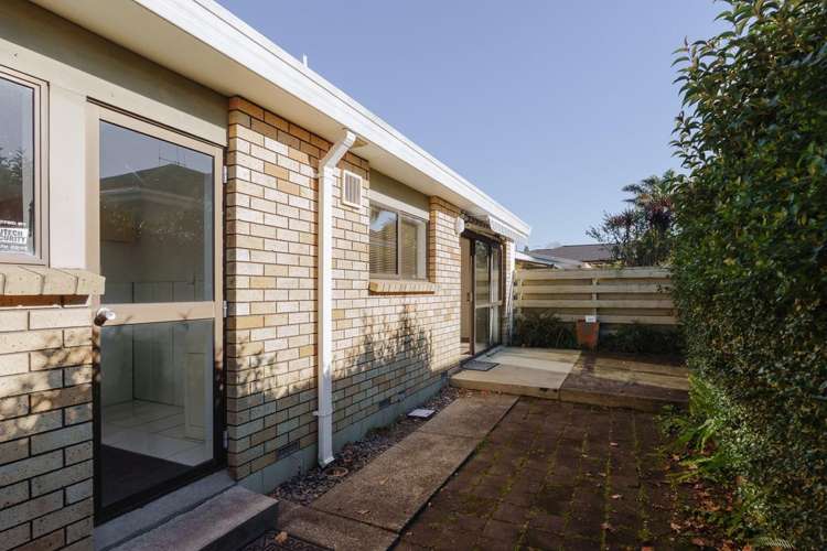 415 Devonport Road Tauranga South_14