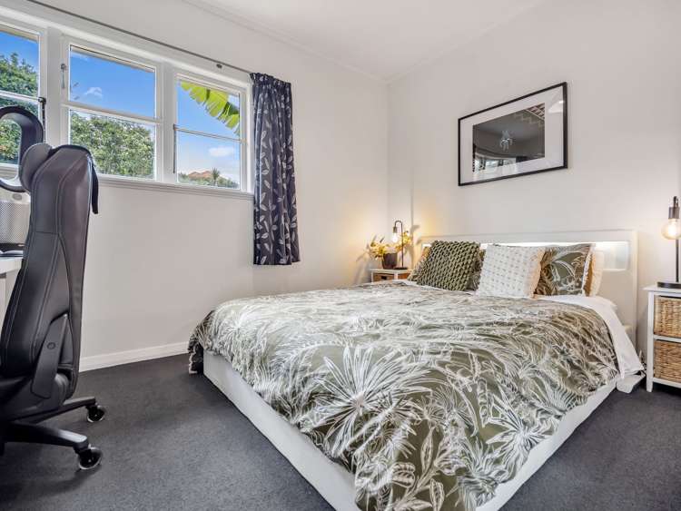 2 Galway Avenue Hamilton East_11