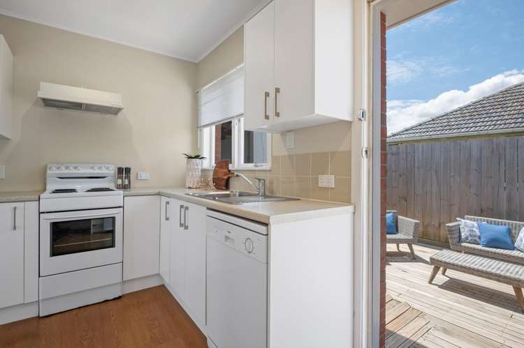 2/1 Kiekie Road Mangere Bridge_2