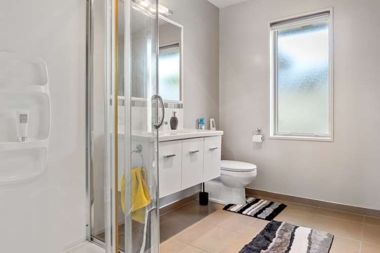 9 Flaxon Place Burwood_7