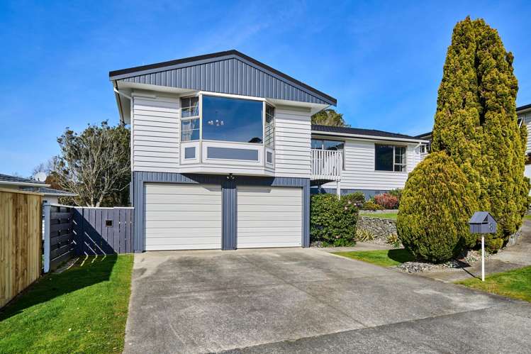 8 Balliol Drive Tawa_3