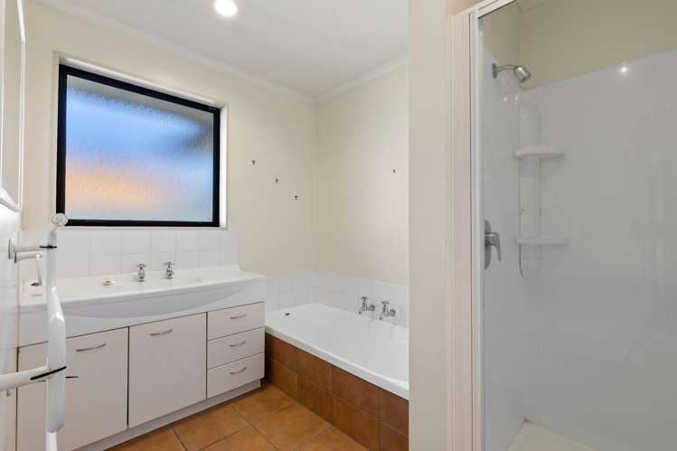 18 Otia Drive Richmond_8