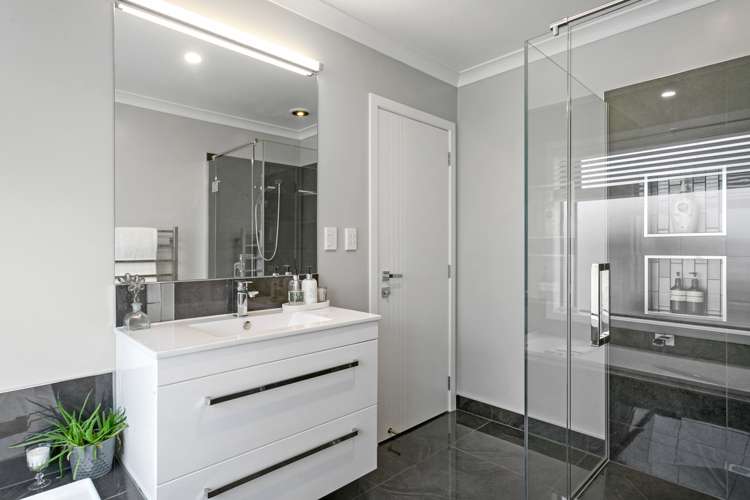 19 West Thompson Street Leamington_7