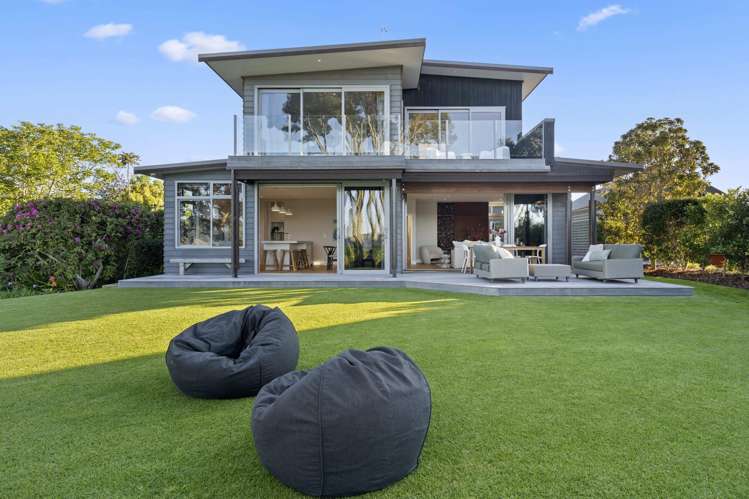 13 Graham Street One Tree Point_33