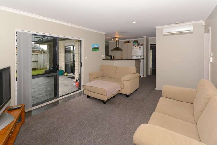 10 St James Drive 2750_10