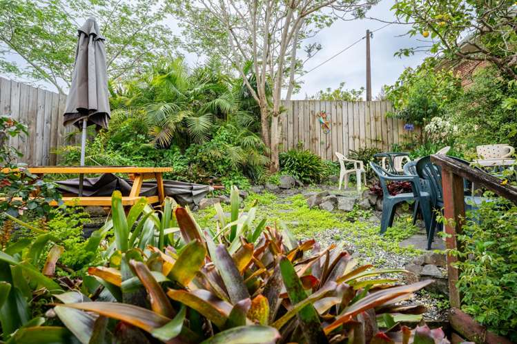 2002 Paparoa Valley Road Paparoa_4