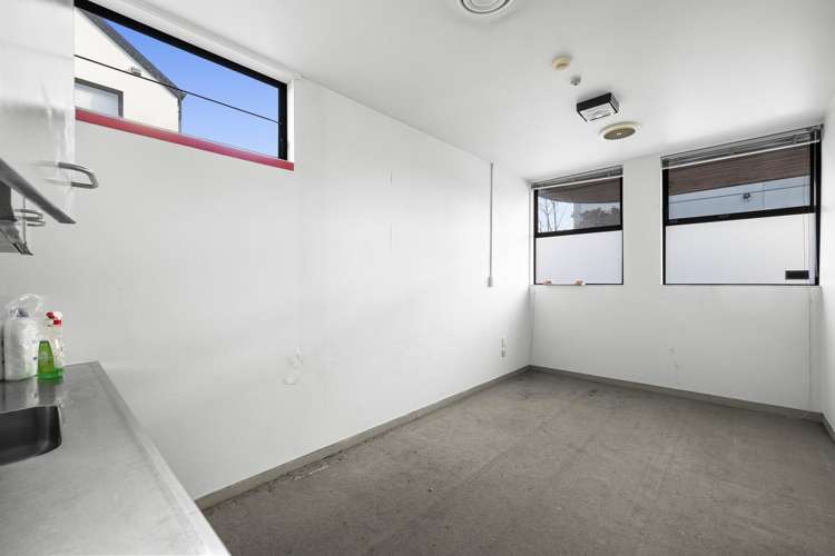 244 Ferry Road Waltham_9