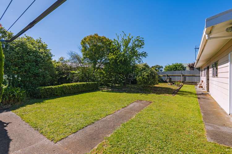 9 Abraham Crescent Milson_13