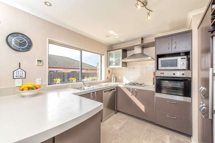 14 Belfry Place Wattle Downs_4