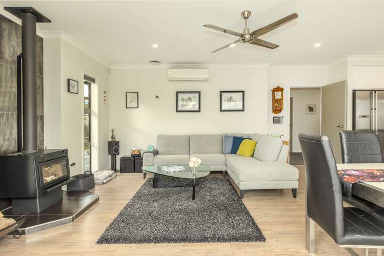 3 Pharazyn Avenue Waikanae Beach_9