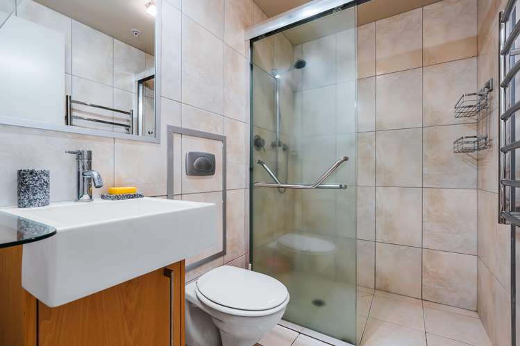 6/101 Roberts Street Taupo_16