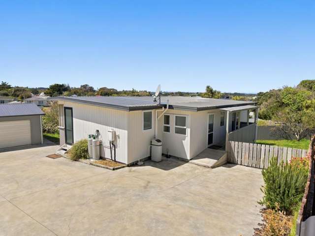 Modern living, coastal charm