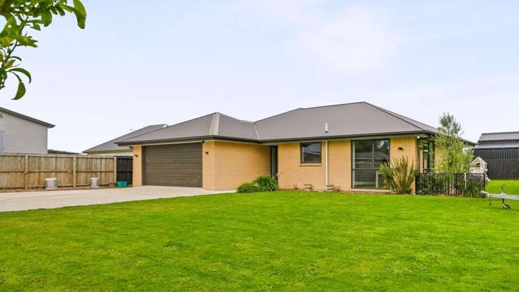 17a Normanby Street Rakaia_33