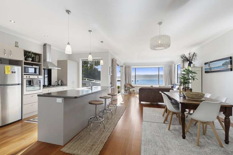 493 Karaka Bay Road Karaka Bays_8