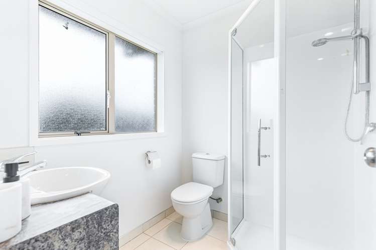 25a Sylvan Crescent Te Atatu South_11