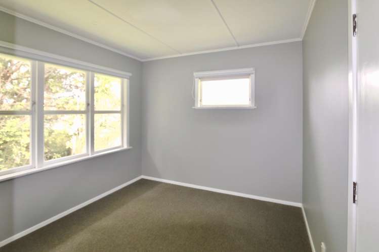 55A Tirimoana Road Te Atatu South_10