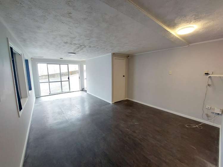 56 Sherwood Avenue Te Atatu South_12