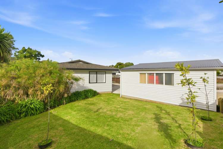27 Sylvania Drive Matua_18