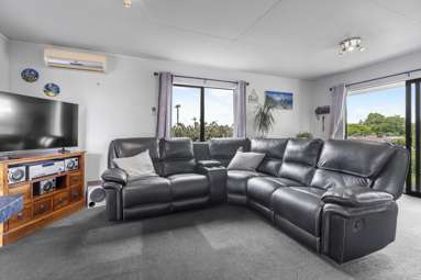 99 Tennyson Street_4