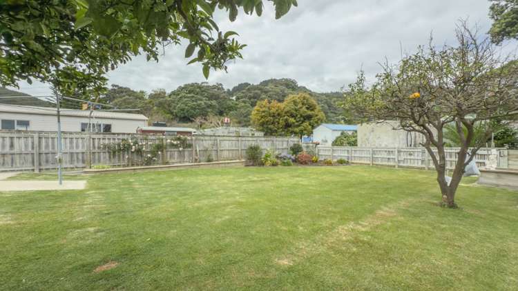 7 West Crescent Te Puru_33