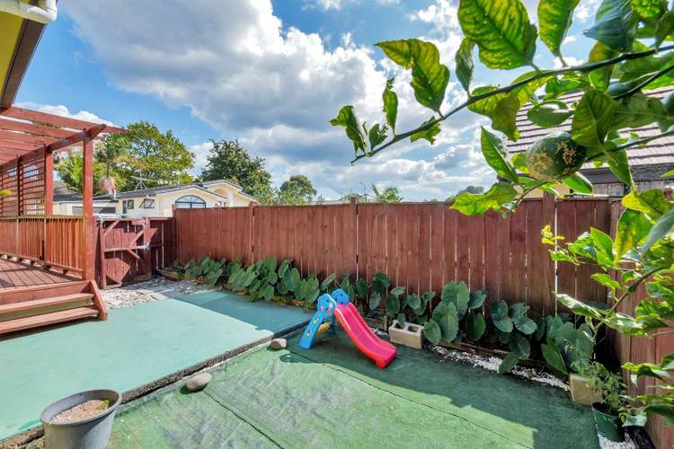 21 Clover Drive Henderson_15