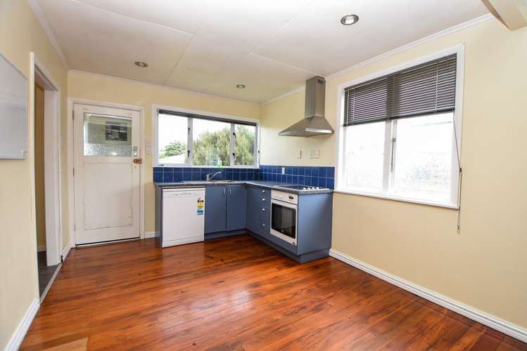 23 Kent Street Carterton_2