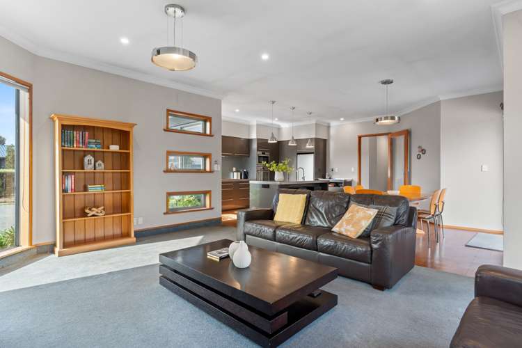 5 Ivondale Grove Solway_12