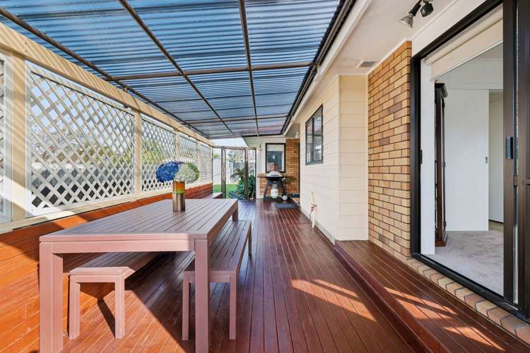 28 Booralee Avenue Botany Downs_11